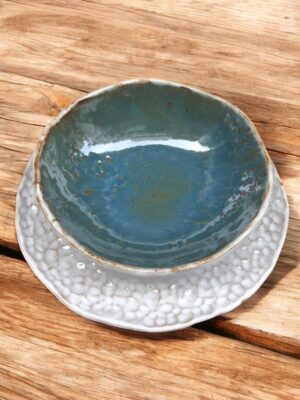 Vajilla de cerámica artesanal: plato llano y cuenco